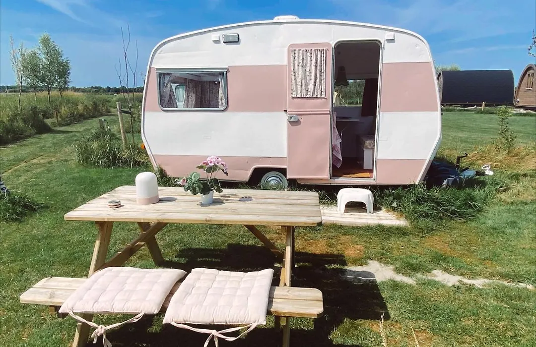 Het Caravannetje B&B - retro glamping-1